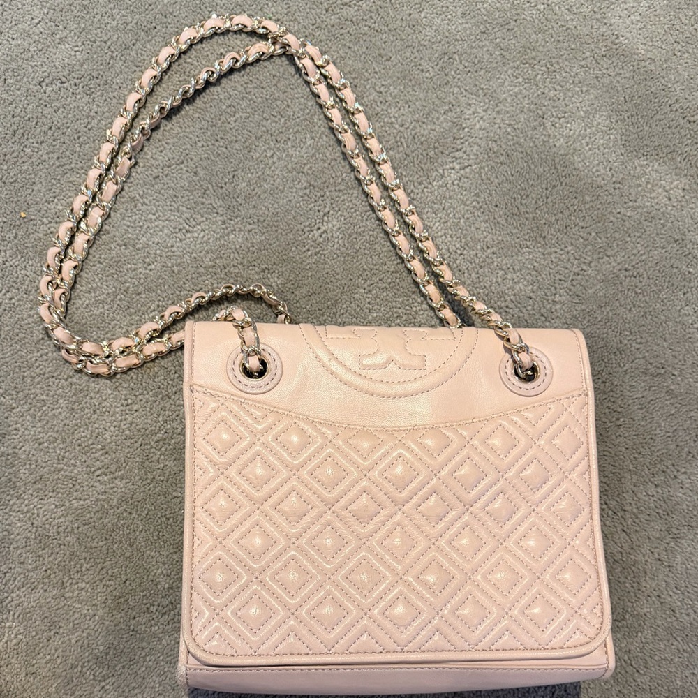 Tory Burch Quilted Shoulder Bag in Cream